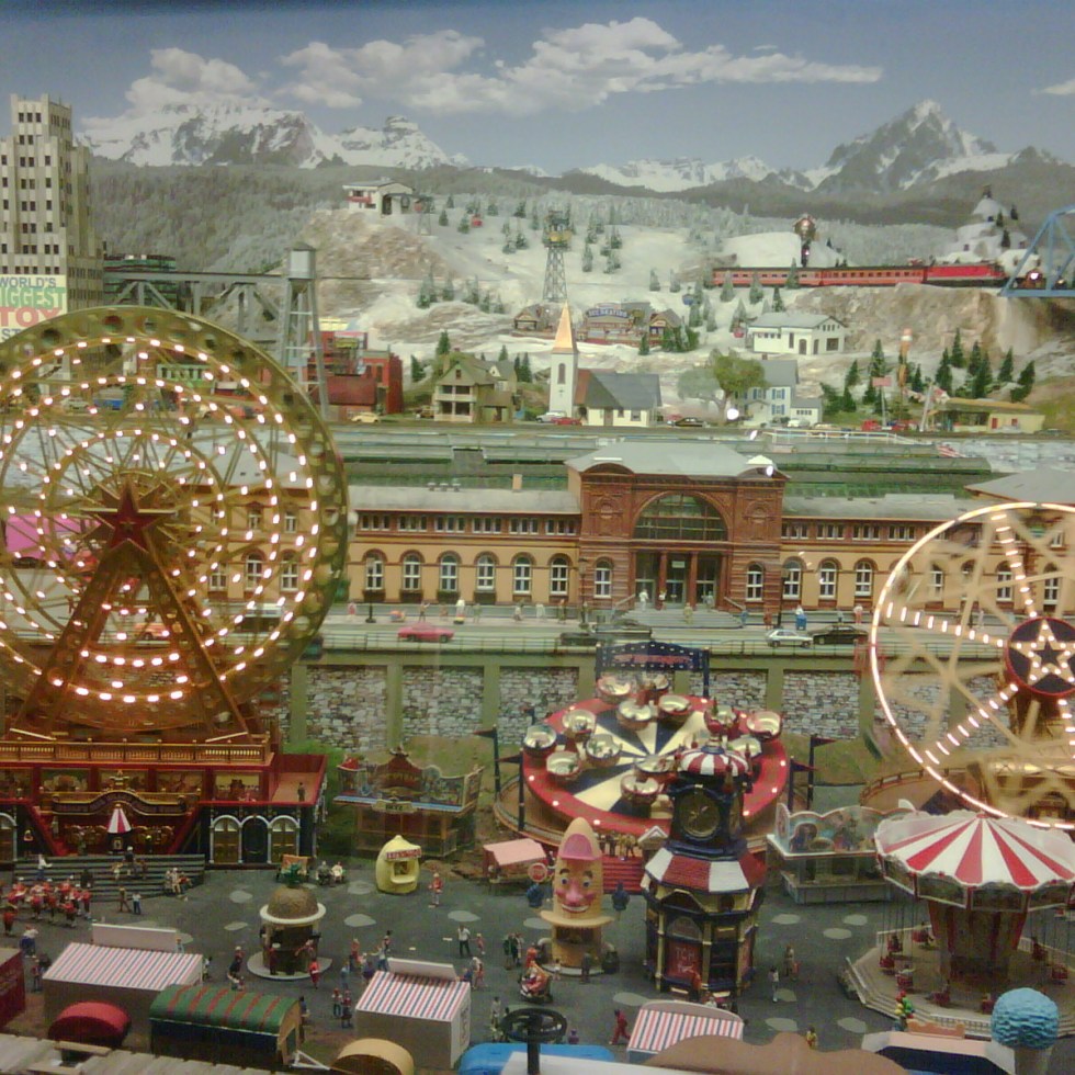 miniture train world