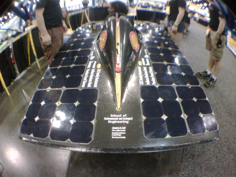 solar powered vehicle