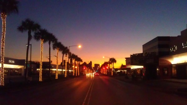 River Oaks Shopping Center